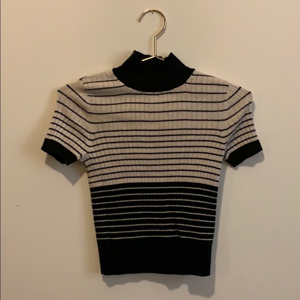 Striped mock neck cropped sweater shirt